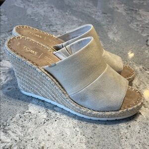 TOMS Beige Suede Wedge Espadrilles Size 11